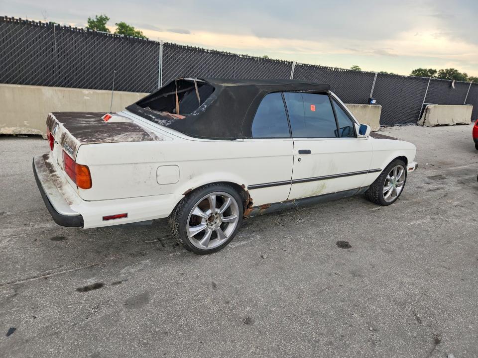 Photo 3 from auction – 1987 BMW 325 with VIN WBABB2304H1943392