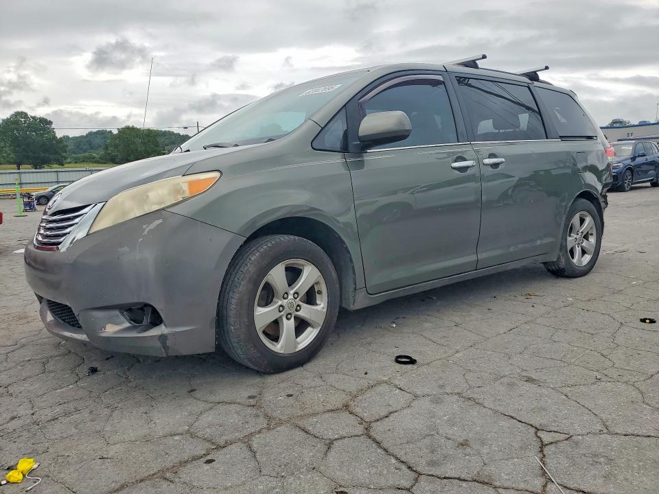 TOYOTA SIENNA 2011 with VIN 5TDKK3DC3BS125180 - Photo from auction