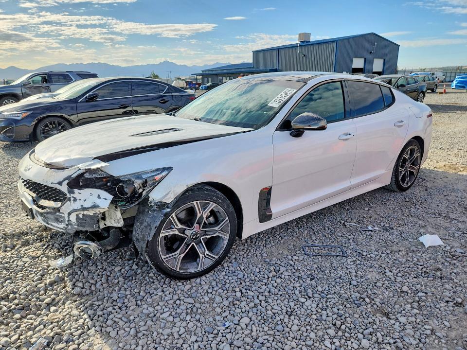 2021 KIA STINGER