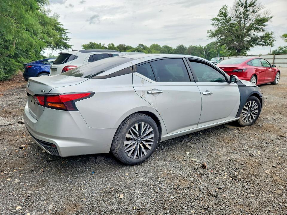 Photo 3 from auction – 2023 NISSAN ALTIMA with VIN 1N4BL4DVXPN386992