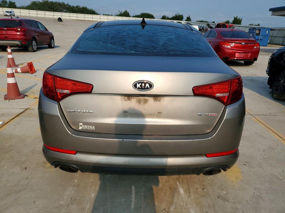 Photo 6 from auction – 2012 KIA OPTIMA with VIN 5XXGN4A7XCG017782