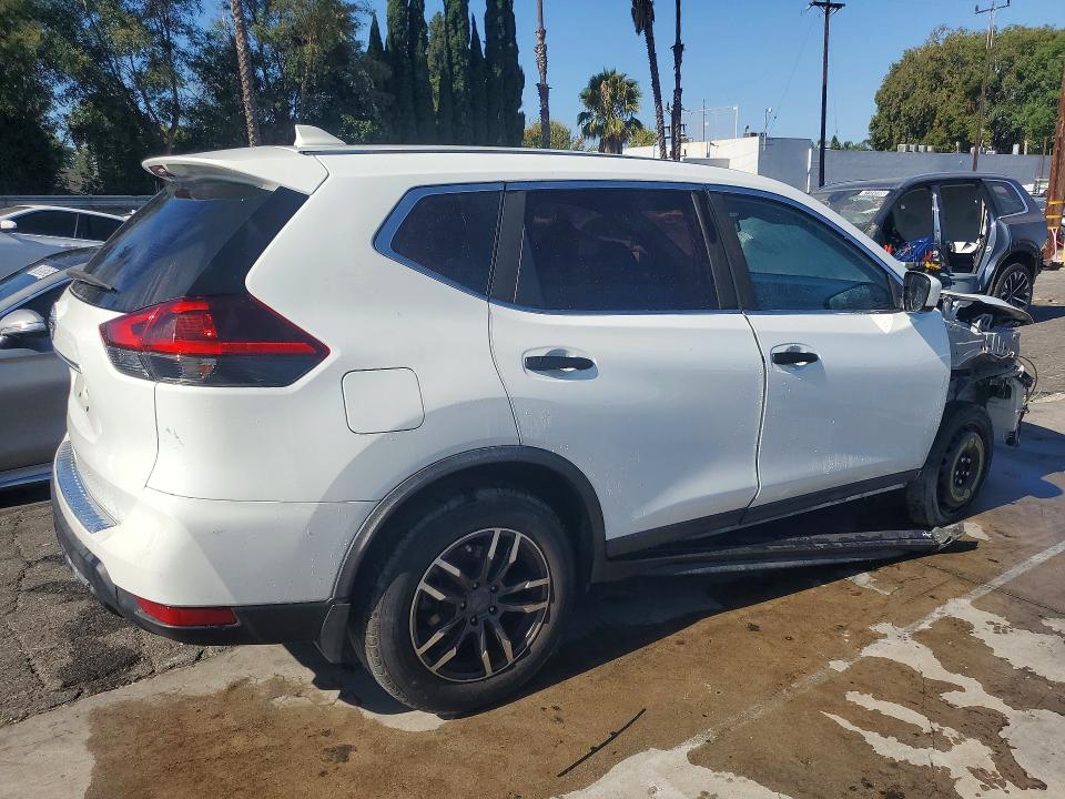 Photo 3 from auction – 2018 NISSAN ROGUE with VIN KNMAT2MT1JP603494