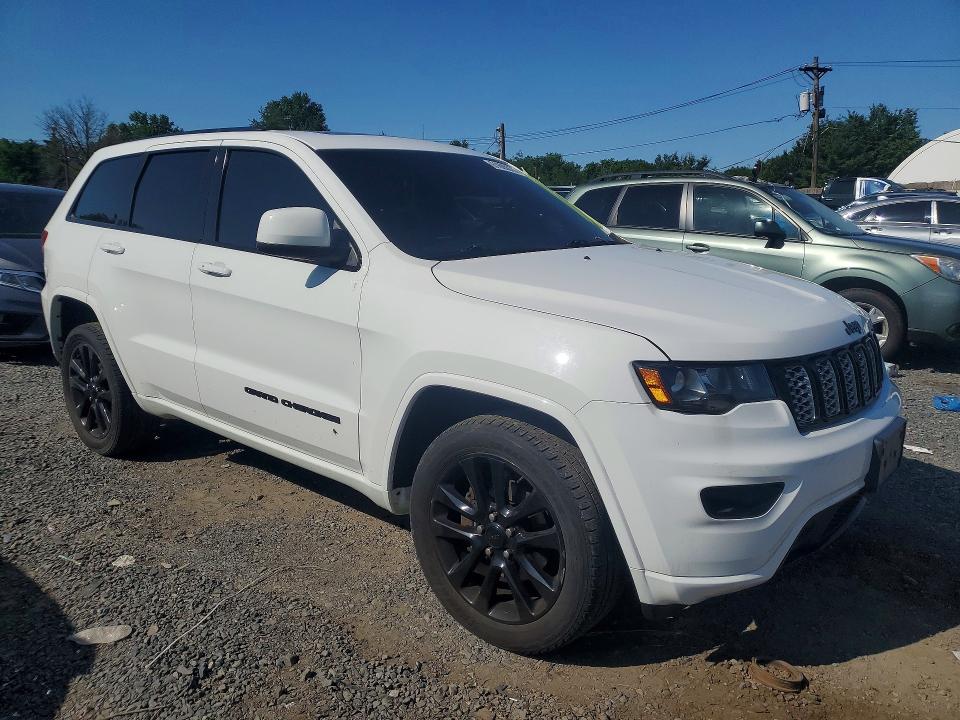 Снимка 4 от търг – 2017 JEEP GRAND CHEROKEE с VIN 1C4RJFAG8HC797692