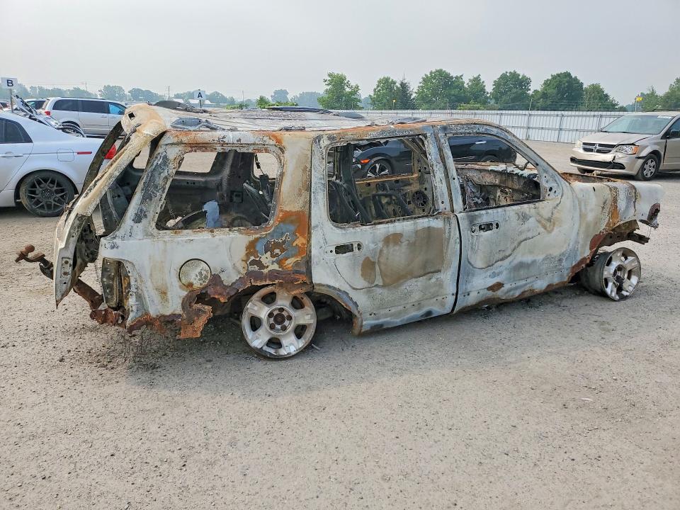 Photo 3 from auction – 2003 FORD EXPLORER with VIN 1FMZU73E63UB58699