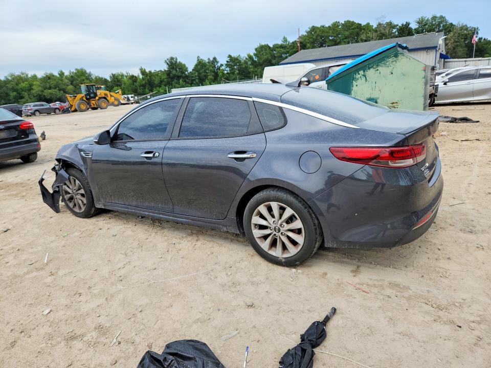 Photo 2 from auction – 2018 KIA OPTIMA with VIN 5XXGT4L35JG230863