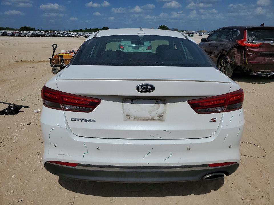 Photo 6 from auction – 2018 KIA OPTIMA with VIN 5XXGT4L34JG202634