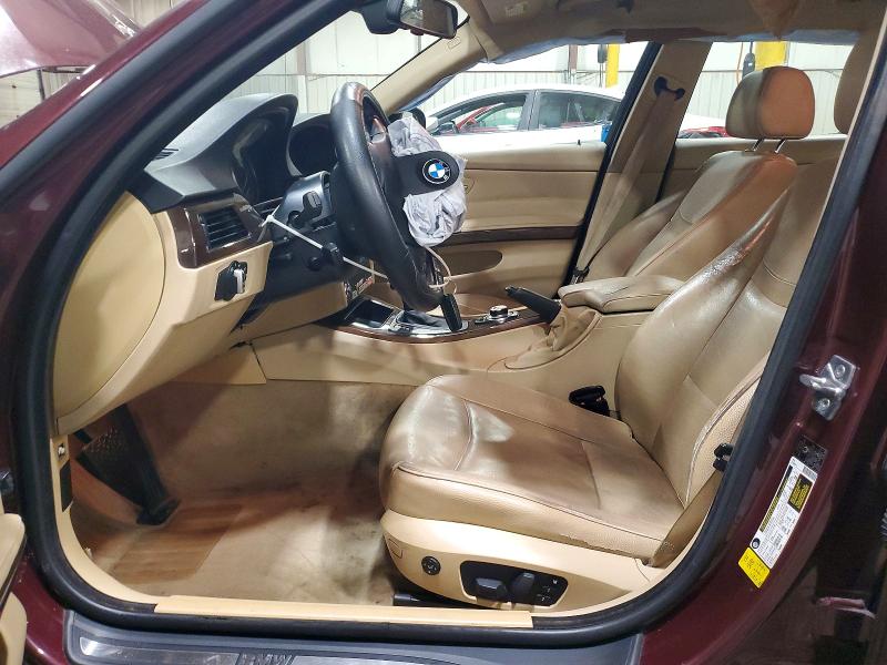 Photo 7 from auction – 2010 BMW 328 with VIN WBAPH7G55ANM54165