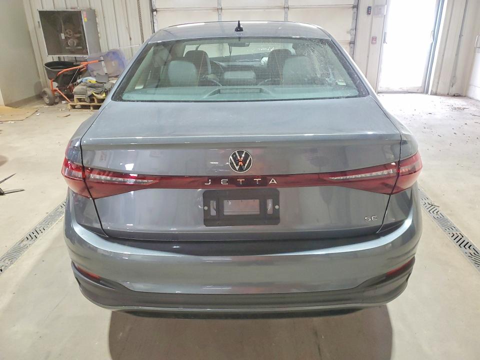 Photo 6 from auction – 2025 VOLKSWAGEN JETTA with VIN 3VW7X7BU5SM040543