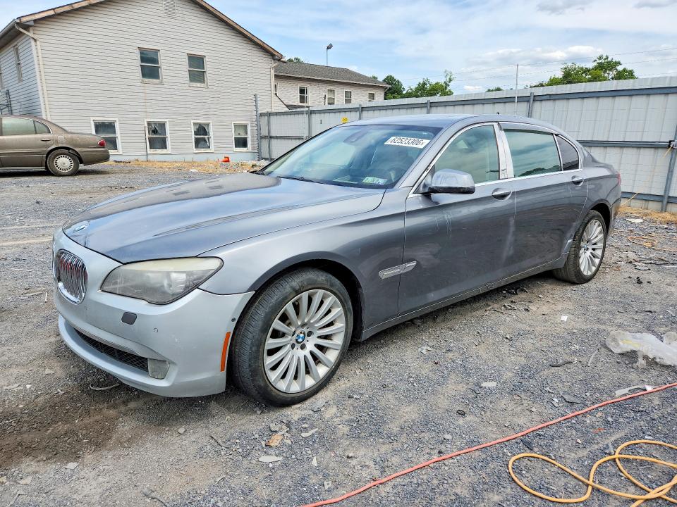 BMW 750 2012 with VIN WBAKB8C52CC963782 - Photo from auction