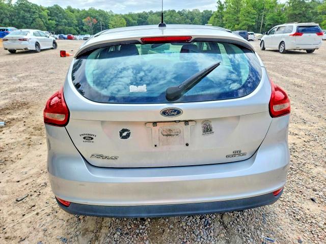 Photo 6 from auction – 2016 FORD FOCUS with VIN 1FADP3K23GL242325