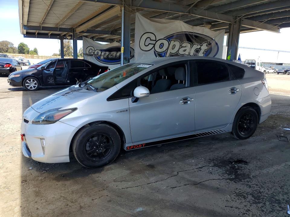 TOYOTA PRIUS 2012 مع رقم تعريف المركبة JTDKN3DU5C5382896 - صورة من المزاد