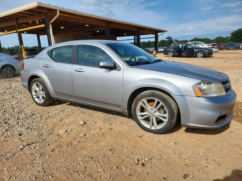 Zdjęcie 4 z aukcji – 2014 DODGE AVENGER z VIN 1C3CDZCG3EN165702