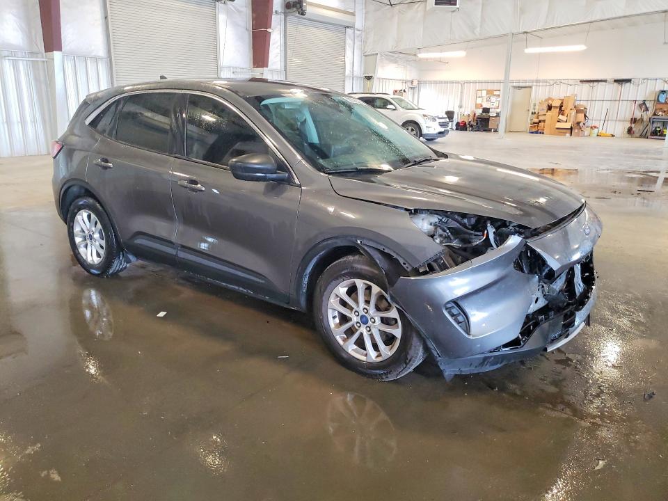 Photo 4 from auction – 2022 FORD ESCAPE with VIN 1FMCU0G69NUB87942