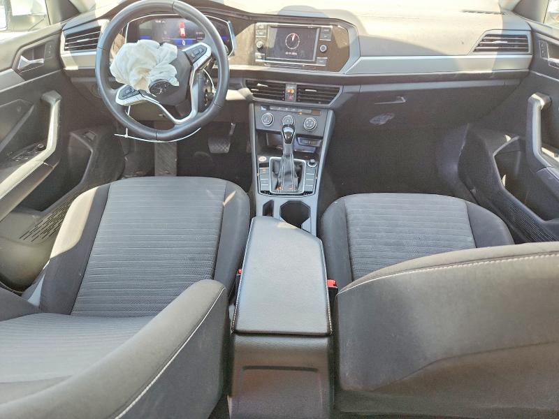Photo 8 from auction – 2024 VOLKSWAGEN JETTA with VIN 3VW5M7BU8RM044158