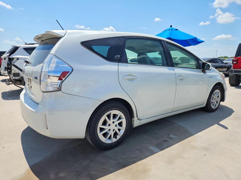 Photo 3 from auction – 2013 TOYOTA PRIUS V with VIN JTDZN3EU5D3205338