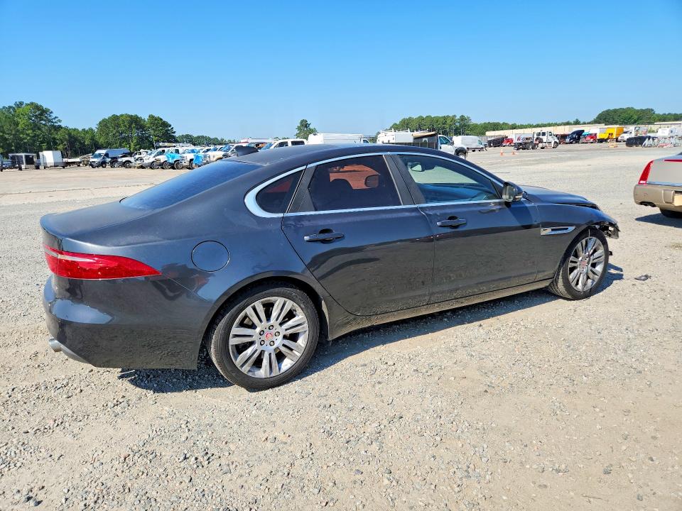Photo 3 from auction – 2016 JAGUAR XF with VIN SAJBD4BV3GCY22864