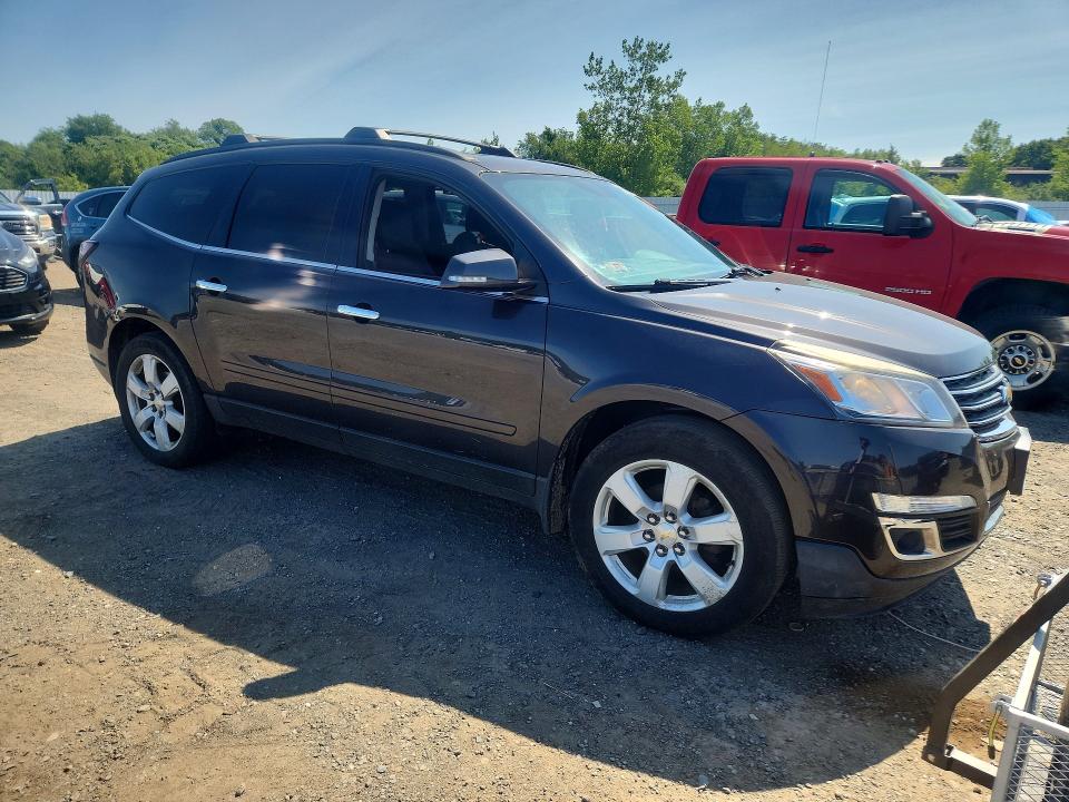 Photo 4 from auction – 2016 CHEVROLET TRAVERSE with VIN 1GNKVGKD0GJ245797