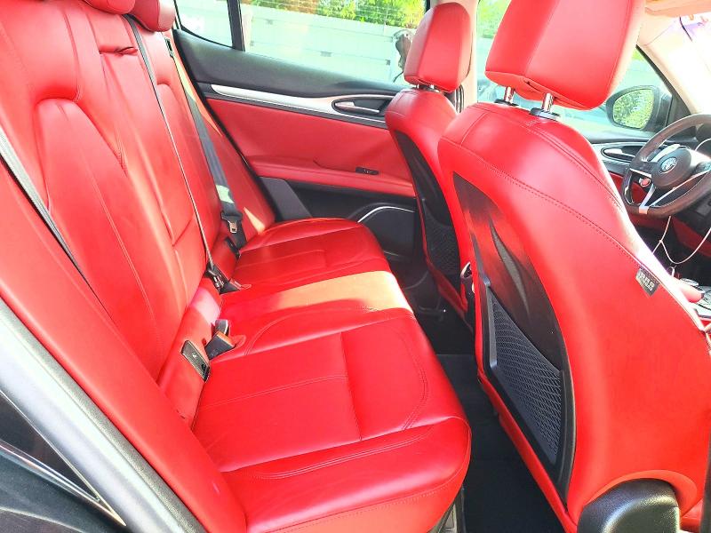 Photo 11 from auction – 2018 ALFA ROMEO STELVIO with VIN ZASFAKPN9J7C08379