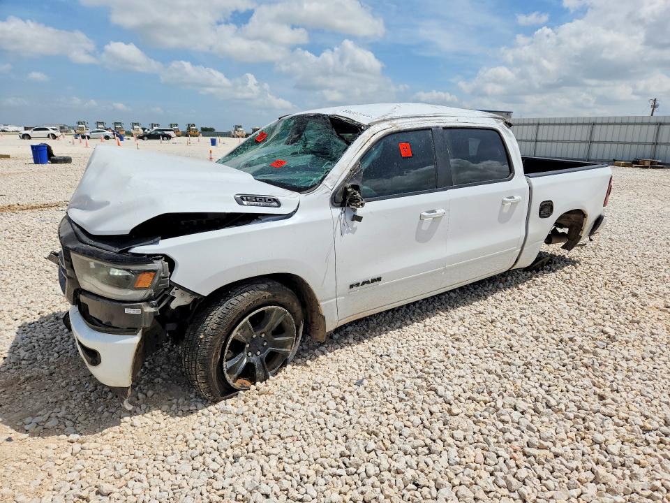 RAM 1500 2021 z numerem VIN 1C6RREFT1MN574781 - Zdjęcie z aukcji