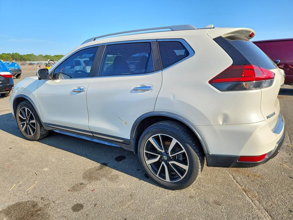 Photo 2 from auction – 2018 NISSAN ROGUE with VIN JN8AT2MV8JW323504