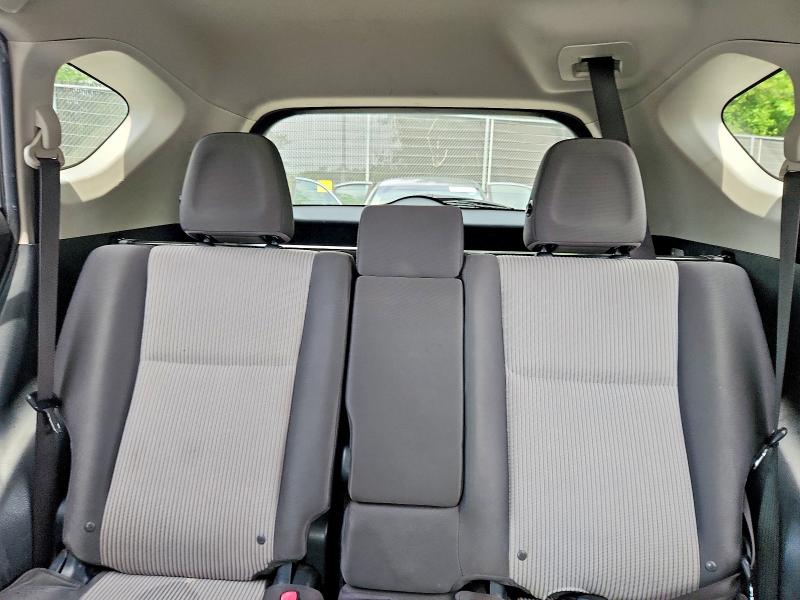 Photo 10 from auction – 2014 TOYOTA RAV4 with VIN JTMBFREV9ED069611