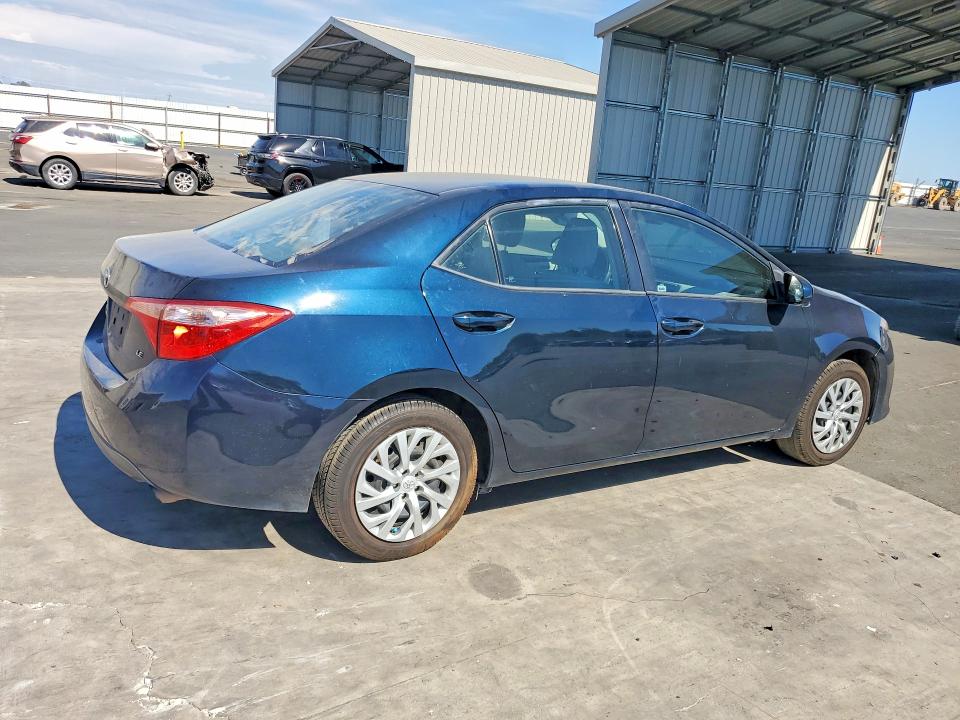 Photo 3 from auction – 2017 TOYOTA COROLLA with VIN 2T1BURHE4HC774903