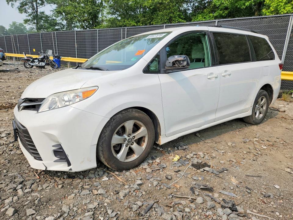 Photo 1 from auction – 2019 TOYOTA SIENNA with VIN 5TDKZ3DC9KS017089