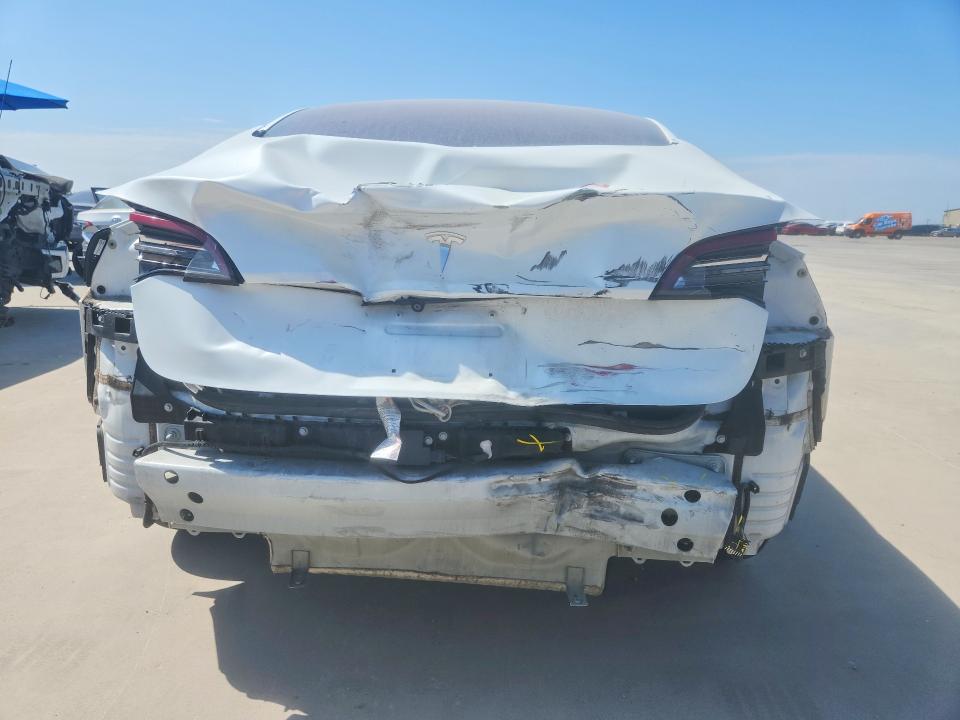 Photo 6 from auction – 2018 TESLA MODEL 3 with VIN 5YJ3E1EAXJF020524