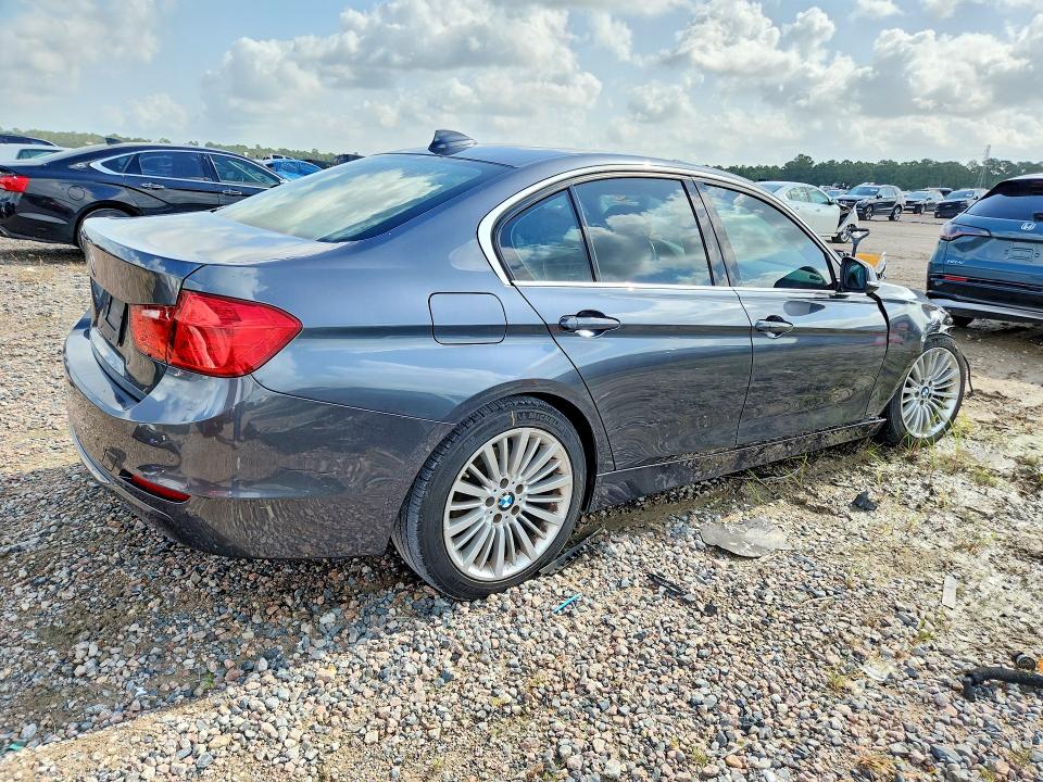 Foto 3 de la subasta – 2015 BMW 328 con VIN WBA3A5C57FF610074