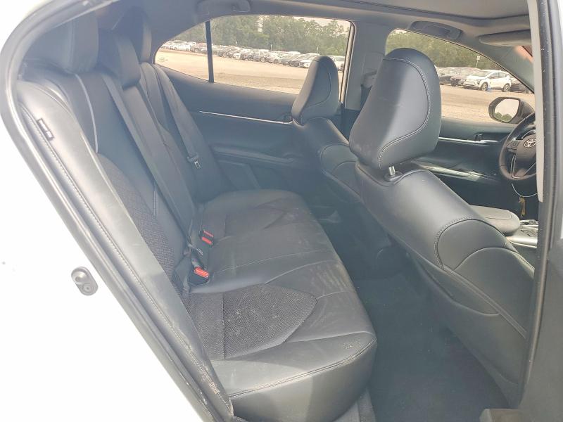 Photo 10 from auction – 2022 TOYOTA CAMRY with VIN 4T1K61AKXNU069870