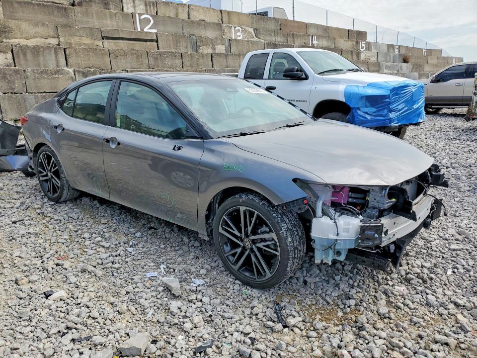 Photo 4 from auction – 2025 TOYOTA CAMRY with VIN 4T1DAACK5SU643081