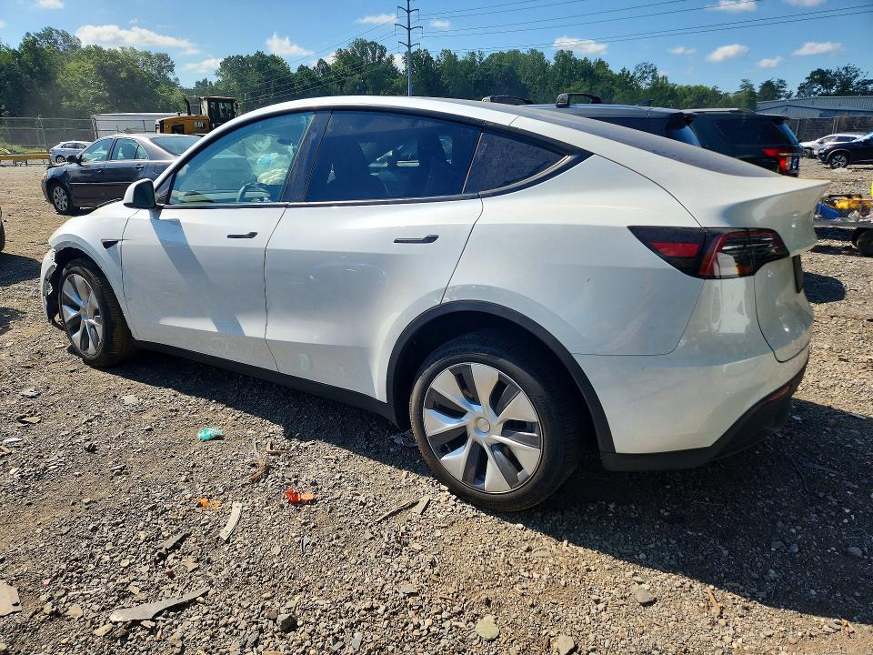 Photo 2 from auction – 2024 TESLA MODEL Y with VIN 7SAYGDEEXRA259040