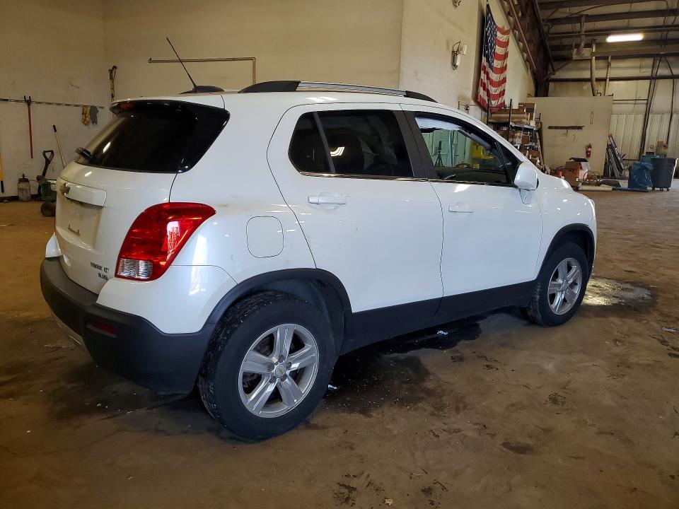 Photo 3 from auction – 2015 CHEVROLET TRAX with VIN KL7CJRSB1FB112460