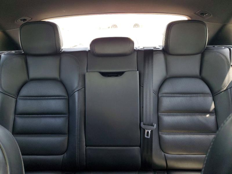Photo 10 from auction – 2018 PORSCHE MACAN with VIN WP1AB2A54JLB35503