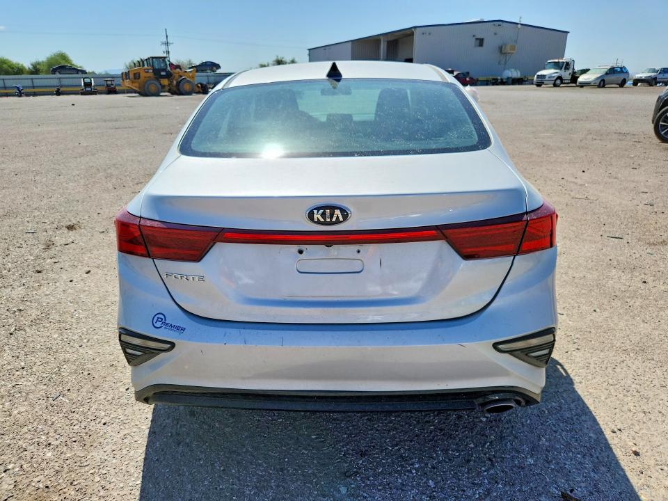 Photo 6 from auction – 2021 KIA FORTE with VIN 3KPF24AD2ME346707