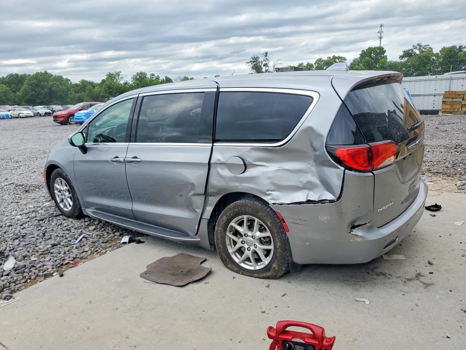 Photo 2 from auction – 2019 CHRYSLER PACIFICA with VIN 2C4RC1CGXKR734103