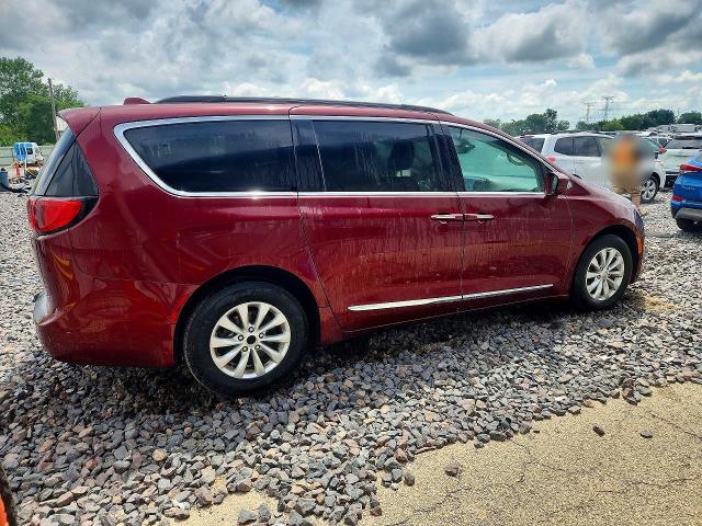 Photo 3 from auction – 2017 CHRYSLER PACIFICA with VIN 2C4RC1BG1HR687859