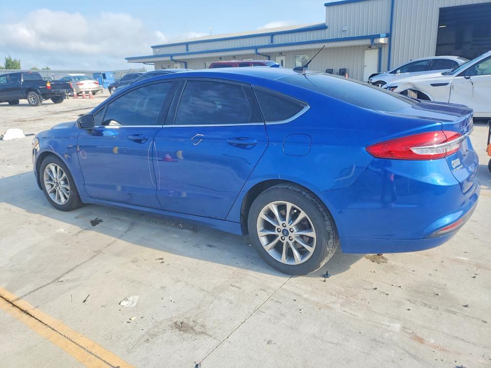 Photo 2 from auction – 2017 FORD FUSION with VIN 3FA6P0H75HR261469