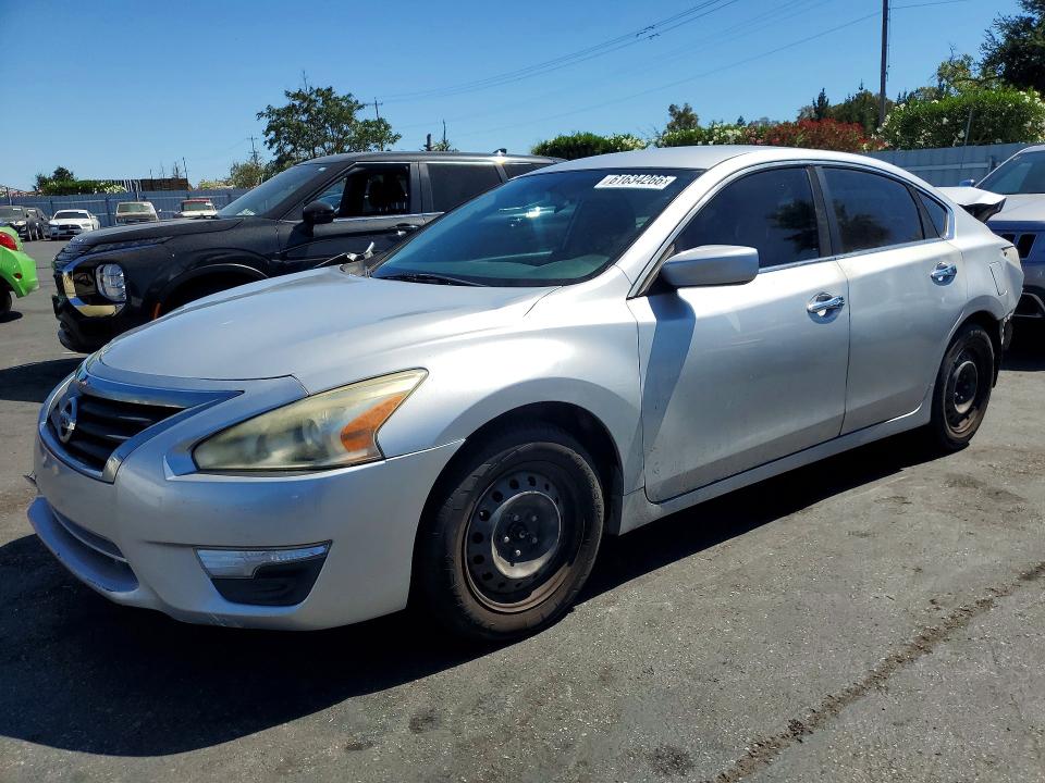 NISSAN ALTIMA 2015 with VIN 1N4AL3AP0FC240560 - Photo from auction