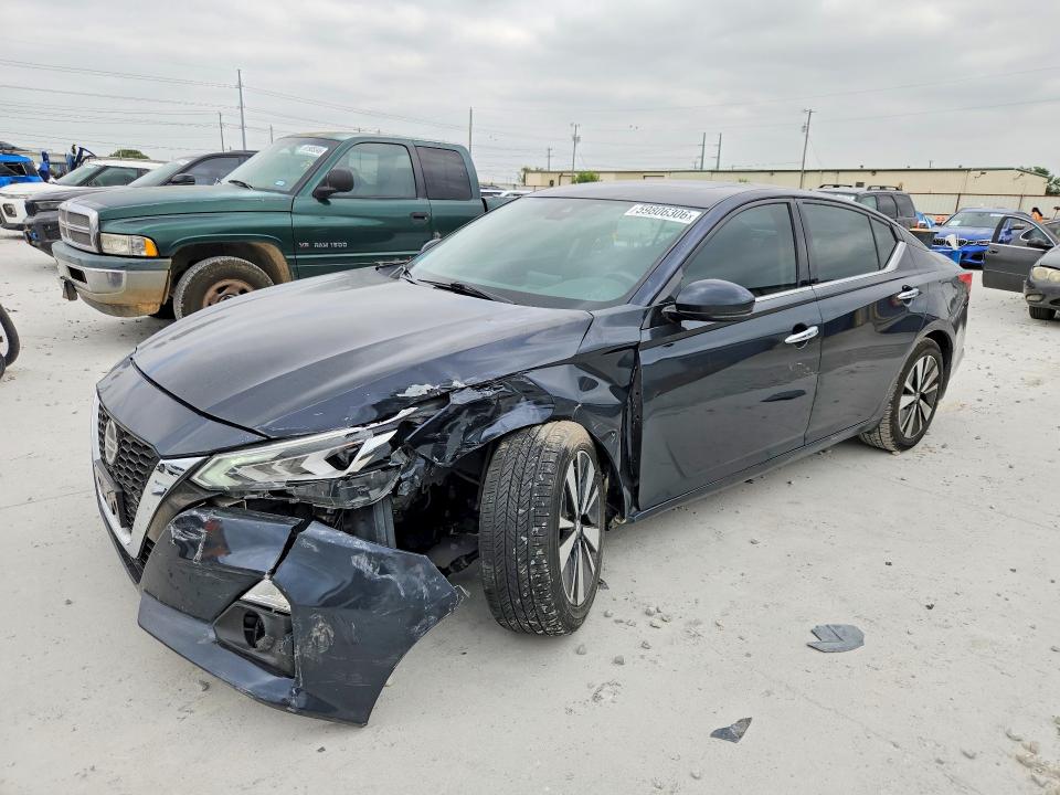 NISSAN ALTIMA 2020 with VIN 1N4BL4DV5LC249965 - Photo from auction