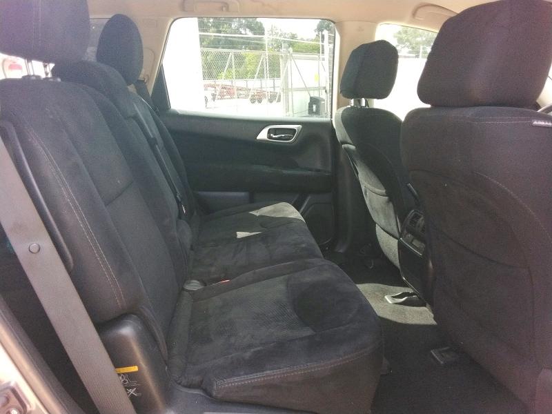 Photo 10 from auction – 2015 NISSAN PATHFINDER with VIN 5N1AR2MN2FC634358