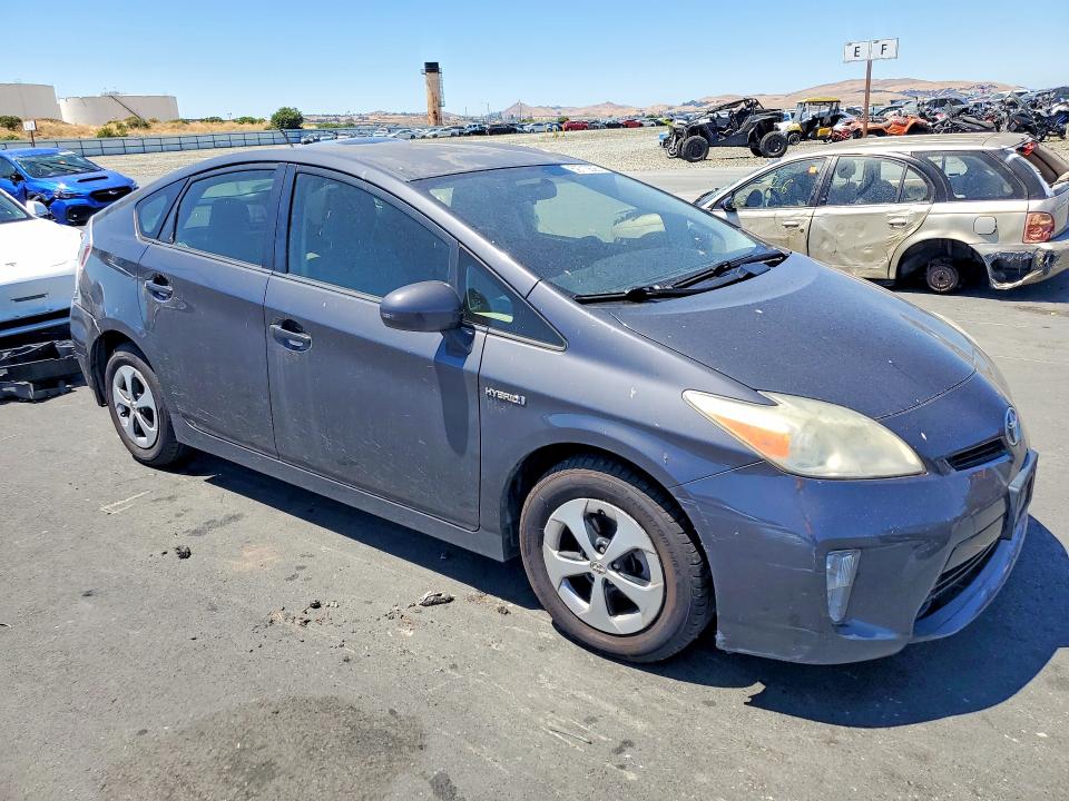 Photo 4 from auction – 2013 TOYOTA PRIUS with VIN JTDKN3DU8D1621205