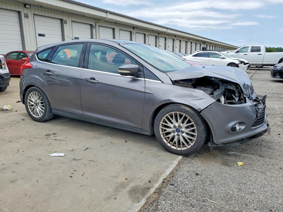 Photo 4 from auction – 2014 FORD FOCUS with VIN 1FADP3N21EL370782