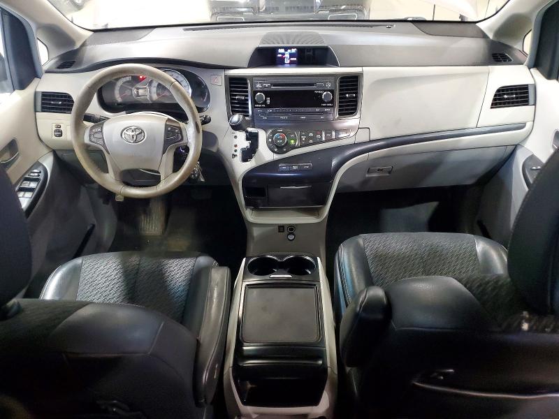 Photo 8 from auction – 2012 TOYOTA SIENNA with VIN 5TDXK3DC8CS230689