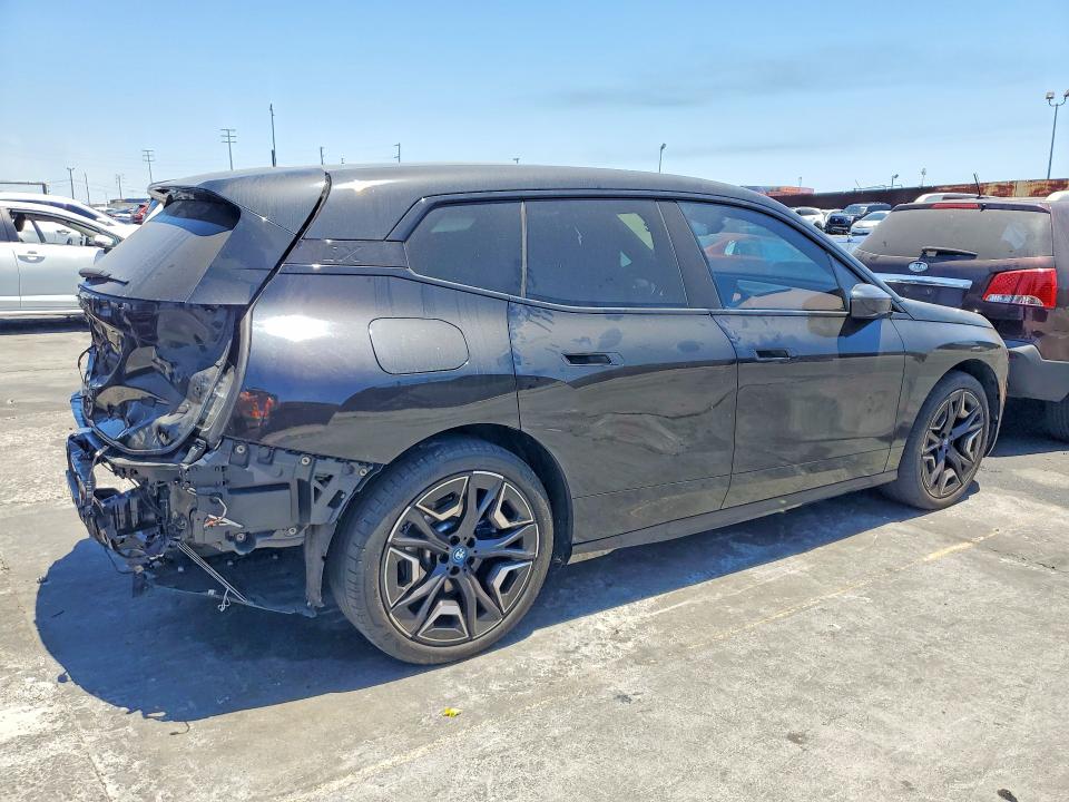 Photo 3 from auction – 2024 BMW IX with VIN WB523CF03RCN40748