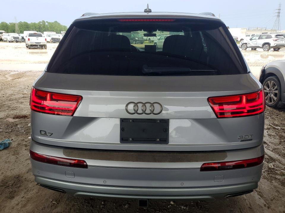 Photo 6 from auction – 2017 AUDI Q7 with VIN WA1LAAF7XHD004155