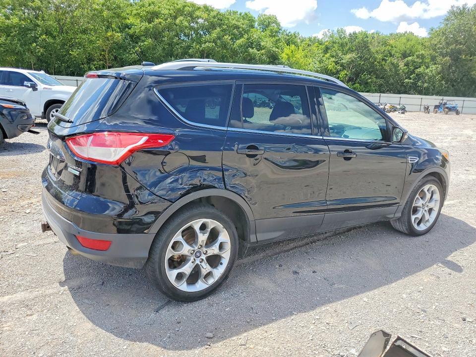 Photo 3 from auction – 2016 FORD ESCAPE with VIN 1FMCU0J9XGUB36701