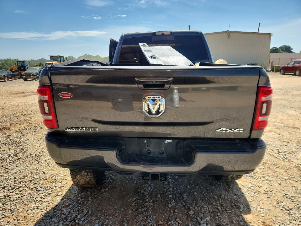 Фото 6 с аукциона – 2019 RAM 3500 с VIN 3C63R3ML3KG647362