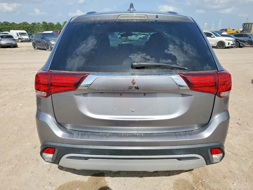 Photo 6 from auction – 2019 MITSUBISHI OUTLANDER with VIN JA4AD3A3XKZ043045
