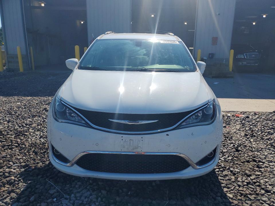 Photo 5 from auction – 2018 CHRYSLER PACIFICA with VIN 2C4RC1BG9JR110860